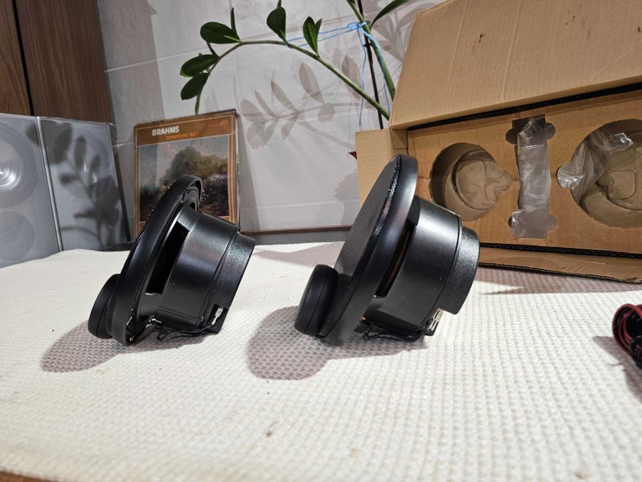 Нова автоакустика Blaupunkt XL 130 100Вт