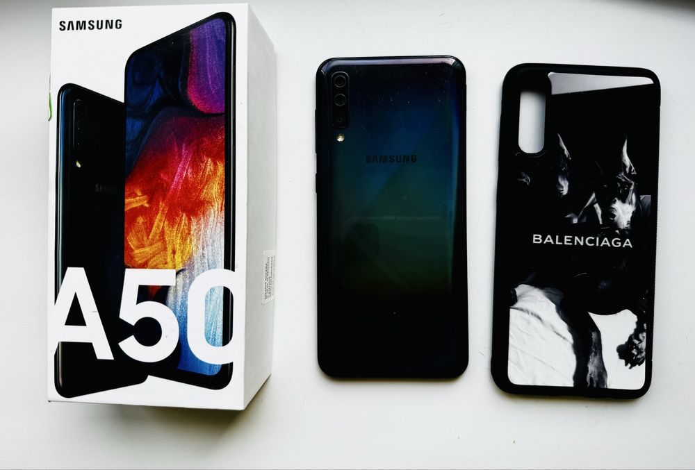 Телефон Samsung А50
