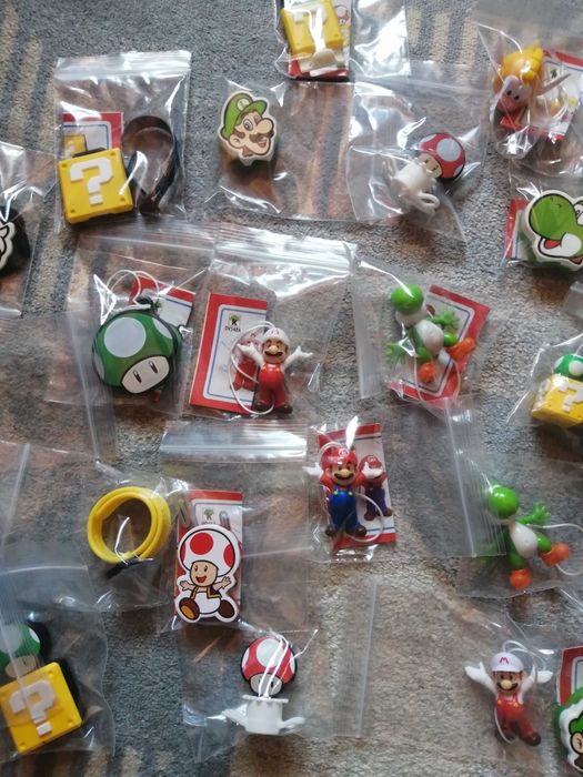Bonecos super Mário Kinder surpresa