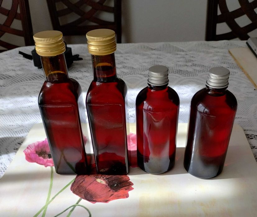 Oliwa świętojańska z Roztocza, olejek z dziurawca