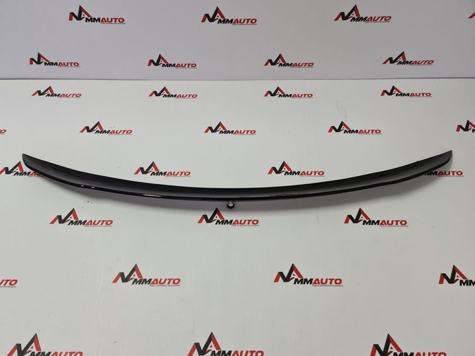 Aileron Mercedes Classe A W177 Sedan Look A45 Preto Brilho