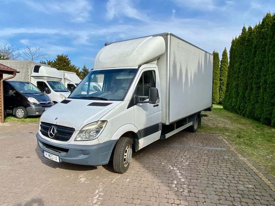 Wypożyczalnia samochodów dostawczych, windy, kontenery plandeki i inne