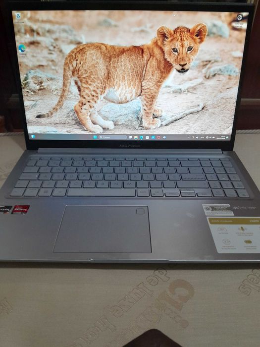 Portatil asus vivobook