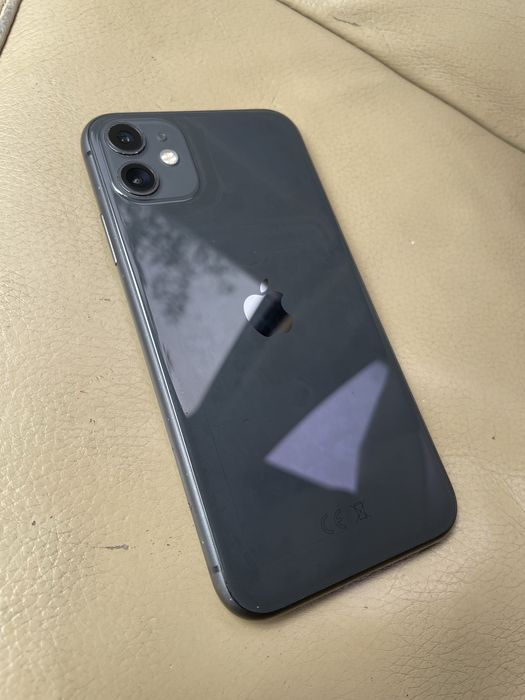 iPhone 11 64gb в гарному стані