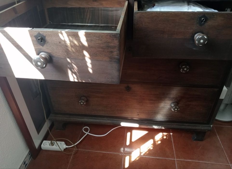 Mobilia de quarto (completa) D. Maria