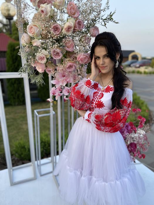 Вишите плаття і сорочка