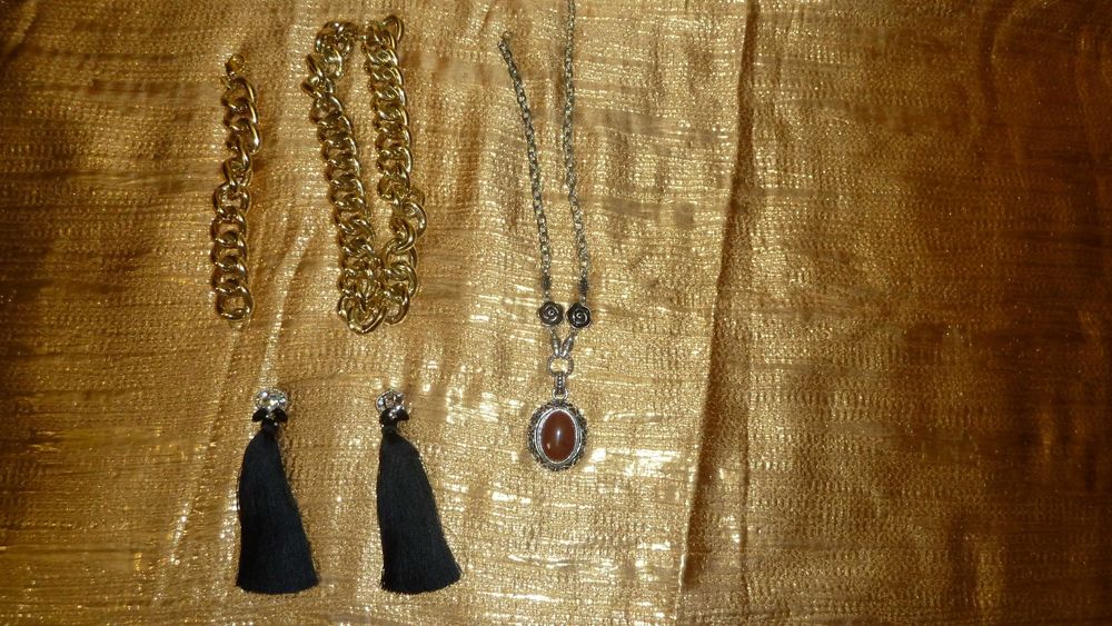 Платье нарядное S-М_черное из хлопка с пайетками