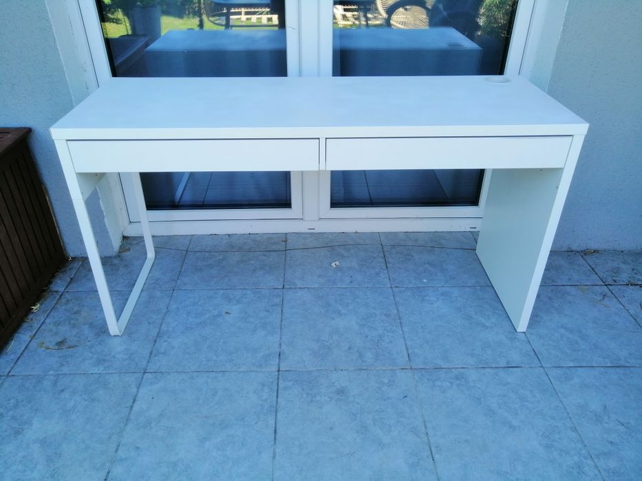 Biurko ikea plus krzesło