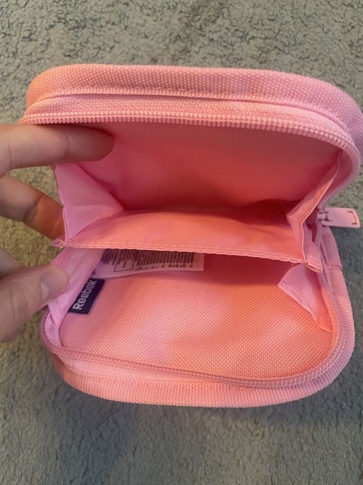 Różowy portfel Reebok nowy