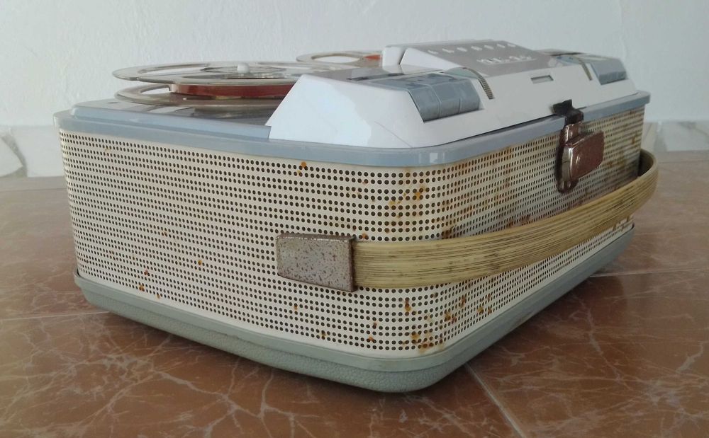 Gravador de bobines Grundig TK 14