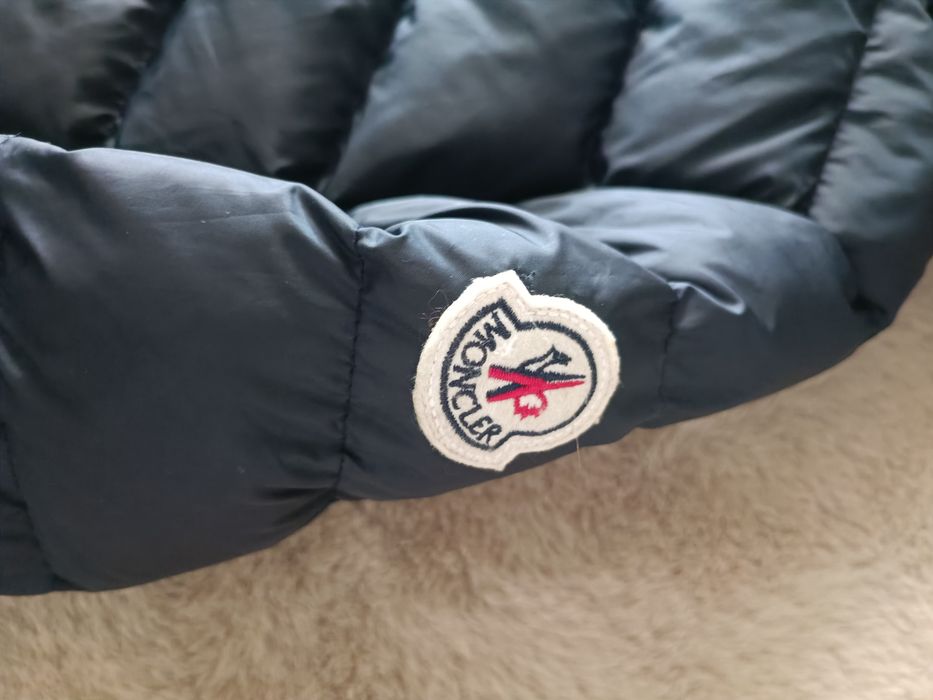 Kurtka ocieplana chłopięca Moncler 6 lat