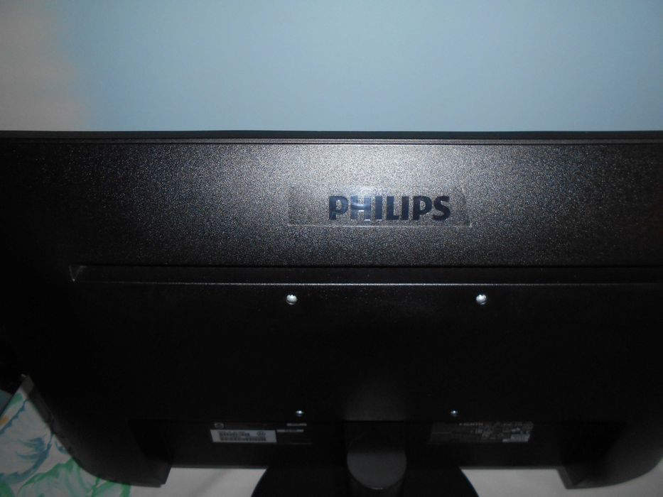 Monitor LED Philips 221V8