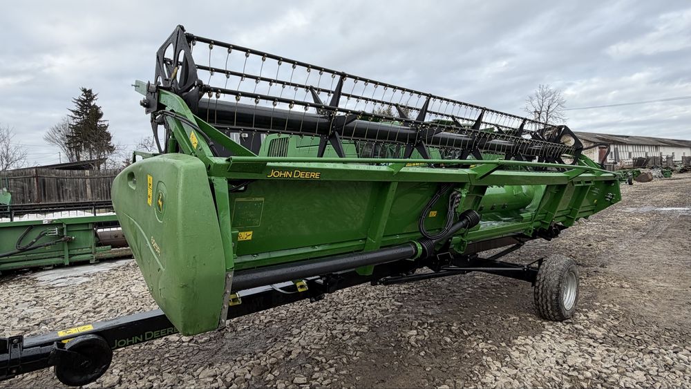 Жниварка John Deere 625R