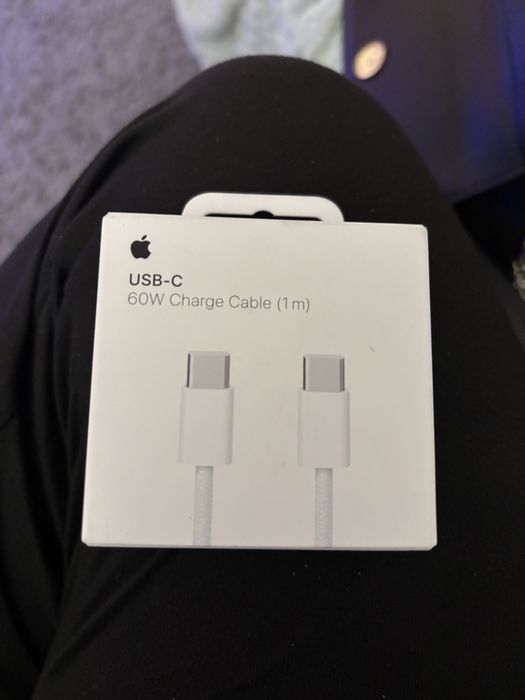 USB-C Charging Cable464865801515847680