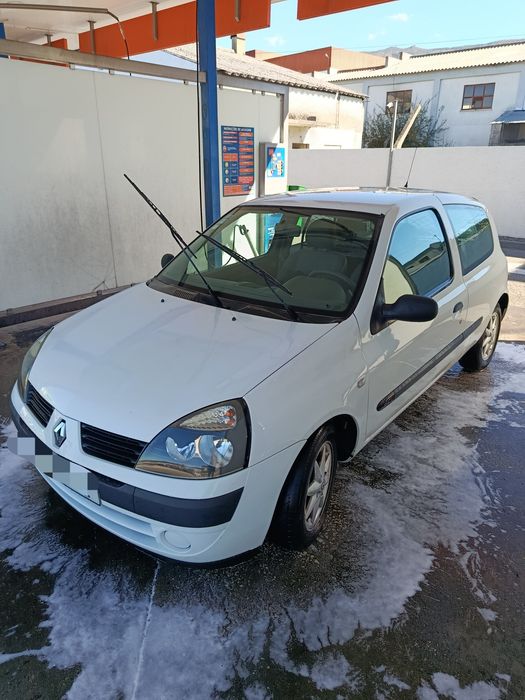 Renault Clio ll 1.5 DCI Comercial de 2004