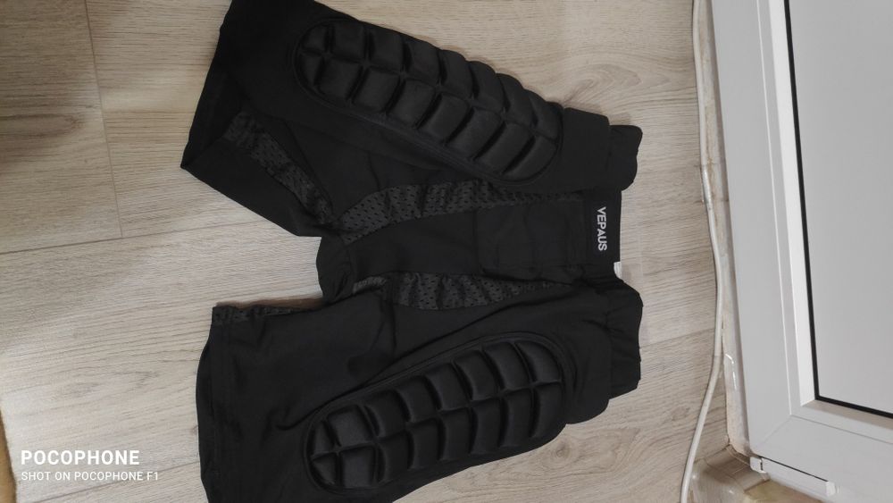 Шорти GILBERTі VEPAUS (захисні).