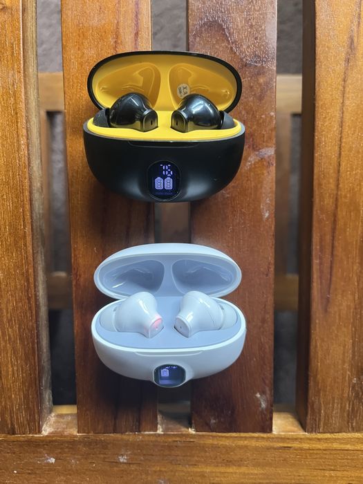 Продам беспроводные наушники TWS