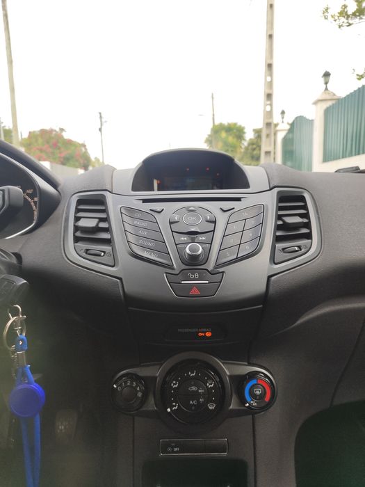 Ford fiesta 1.0 ecoboost 2015