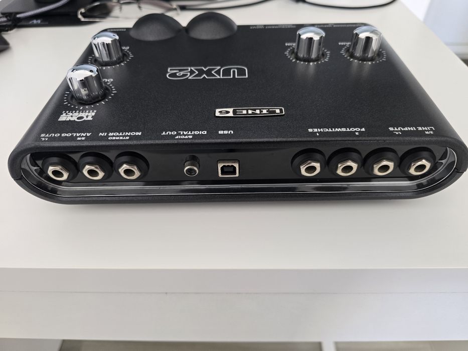Line 6 POD Studio UX2 – Interface áudio USB / Estúdio