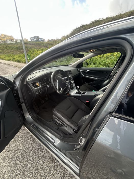 Volvo V60 D4 Cross Country excelente estado