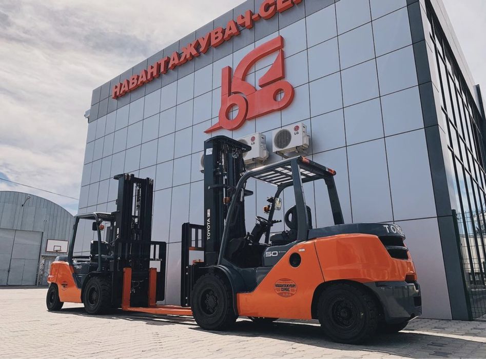 Навантажувач, погрузчик, кара, вилковий навантажувач Toyota