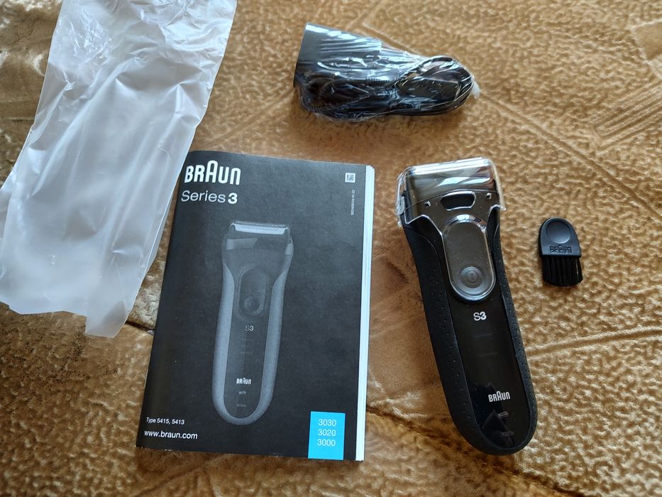 Электробритва  Braun 3020s Black