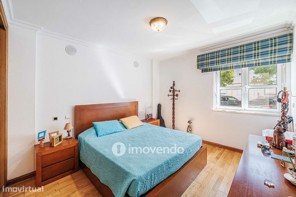 Apartamento T4 exclusivo, com estacionamento e terraço, em Belém