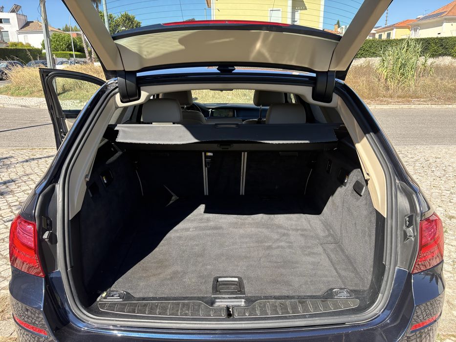 BMW F11 520d com teto de abrir