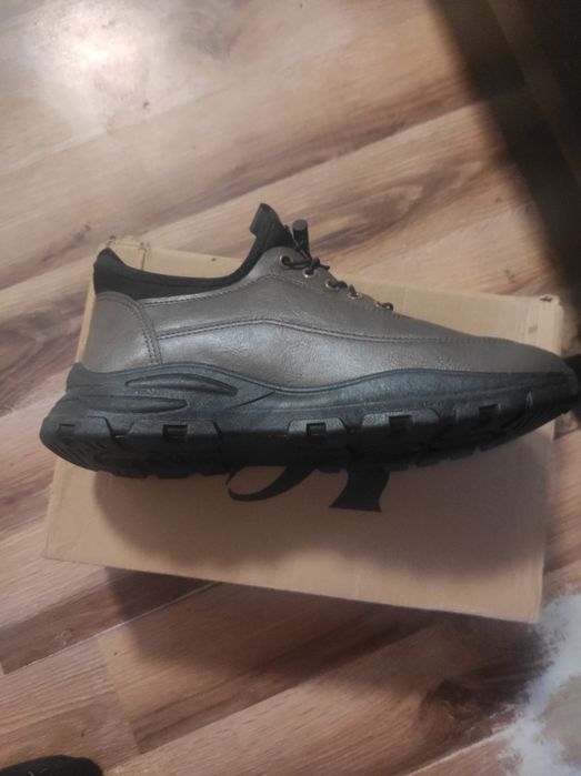 Nowe buty męskie