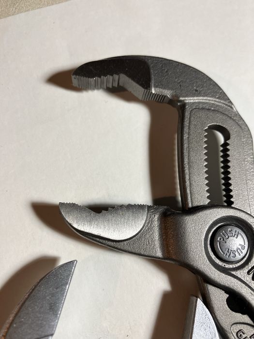 2 Alicates Knipex novos