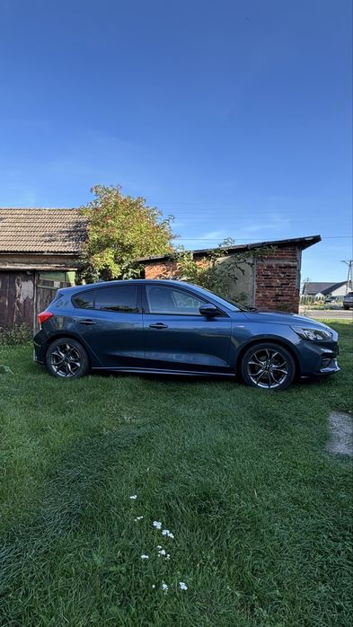 Ford Focus Mk4 st-line 1.0 Ecoboost