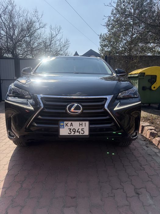 Lexus NX 300, hybrid