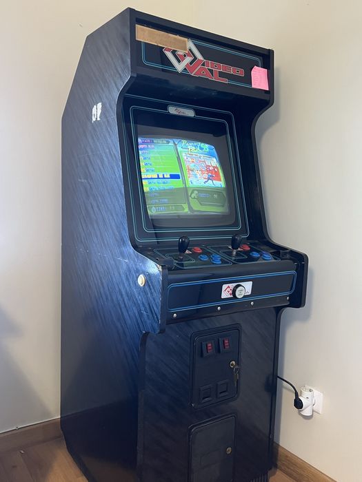 Vendo/troco Maquina Arcade antiga