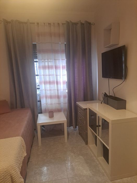 Quarto para arrendar