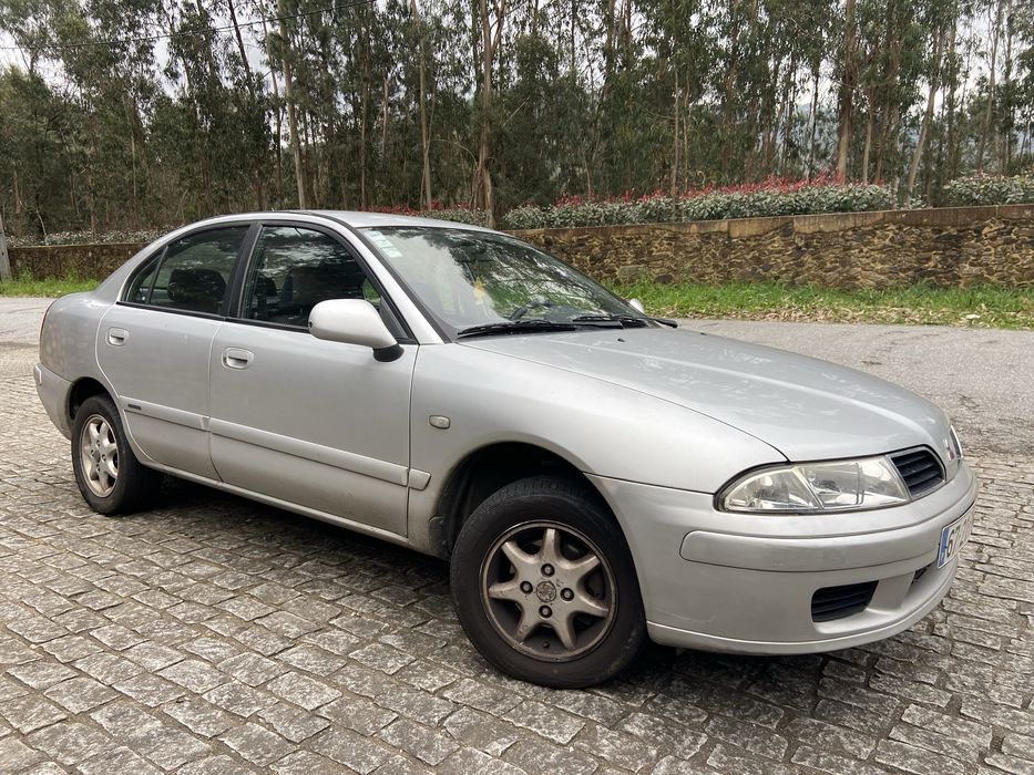 Mitsubishi Carisma para peças