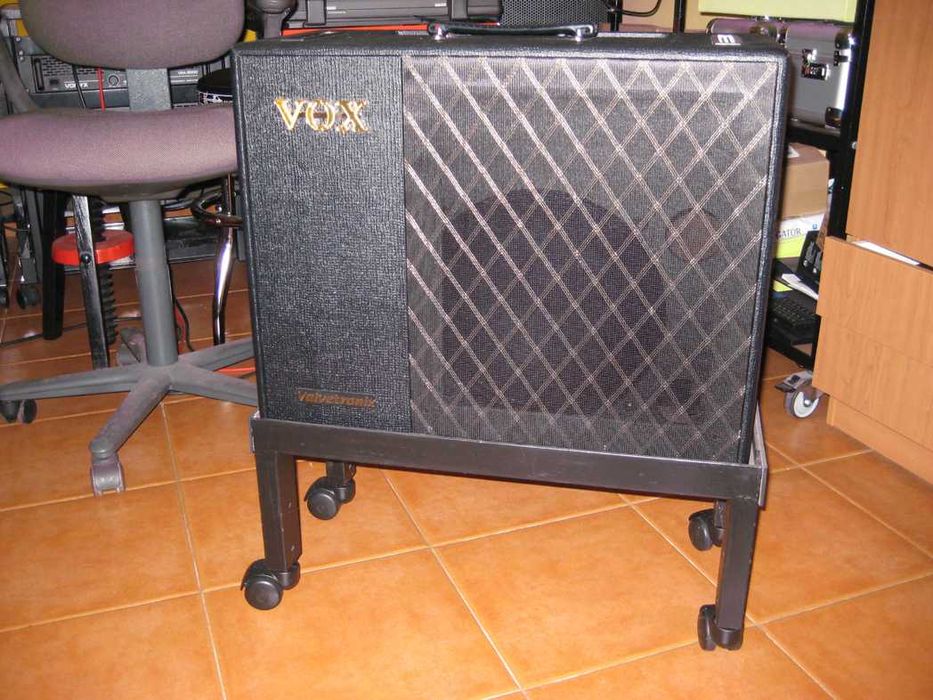 Amplificador VOX64861680869506121