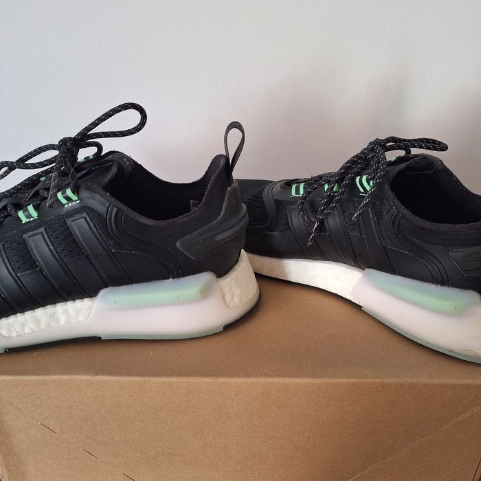 adidas NMD V3 Boost