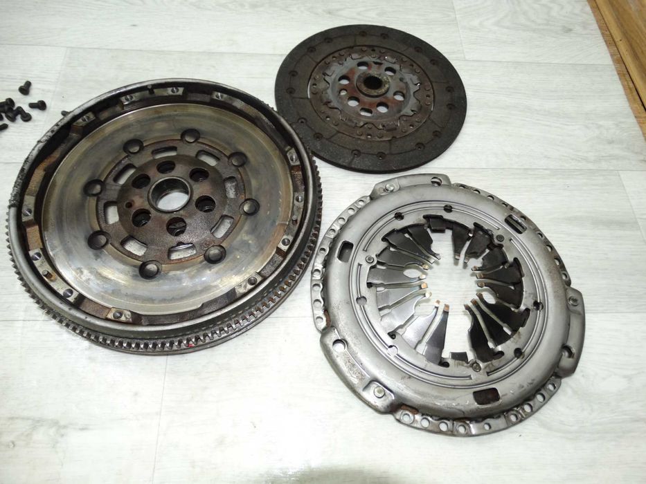 Зчеплення демпфер феридо LuK 1.8 T 1.9 TDI AUDI A3 Toledo Golf Octavia