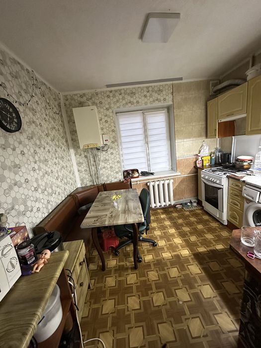 Продається 2 кімнатна квартира.