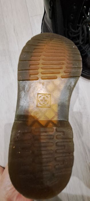 Ботінкидля дівчинки Dr.Martens .33р Плаття 8-9р