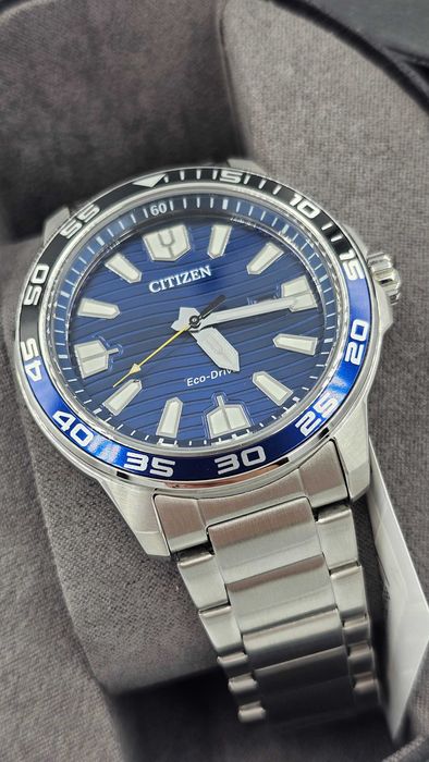 Zegarek męski Citizen Diver Eco-Drive unikatowa tarcza niebieskie fale