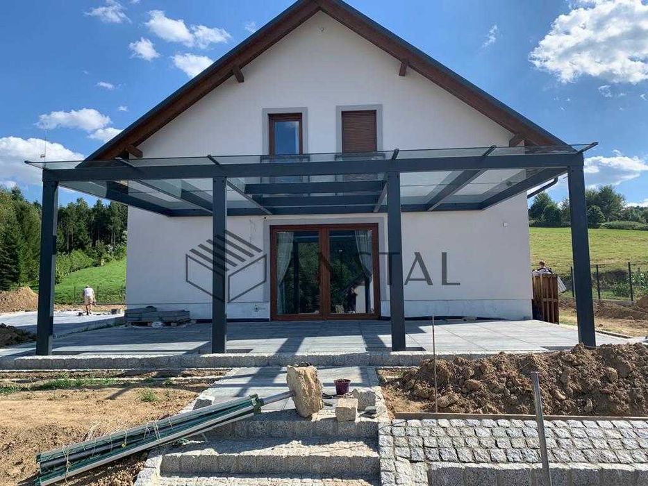 Zadaszenia tarasów ze szkła, z poliwęglanu komorowego, litego, pergole