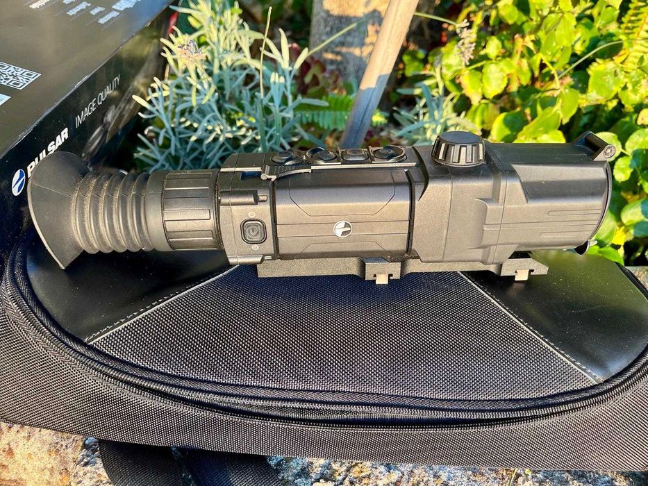 OPORTUNIDADE - Mira Noturna Pulsar Digisight Ultra N355