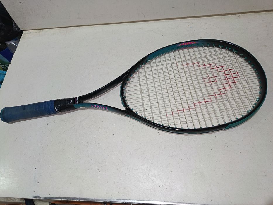 Rakieta tenisowa HEAD Galaxy 660.