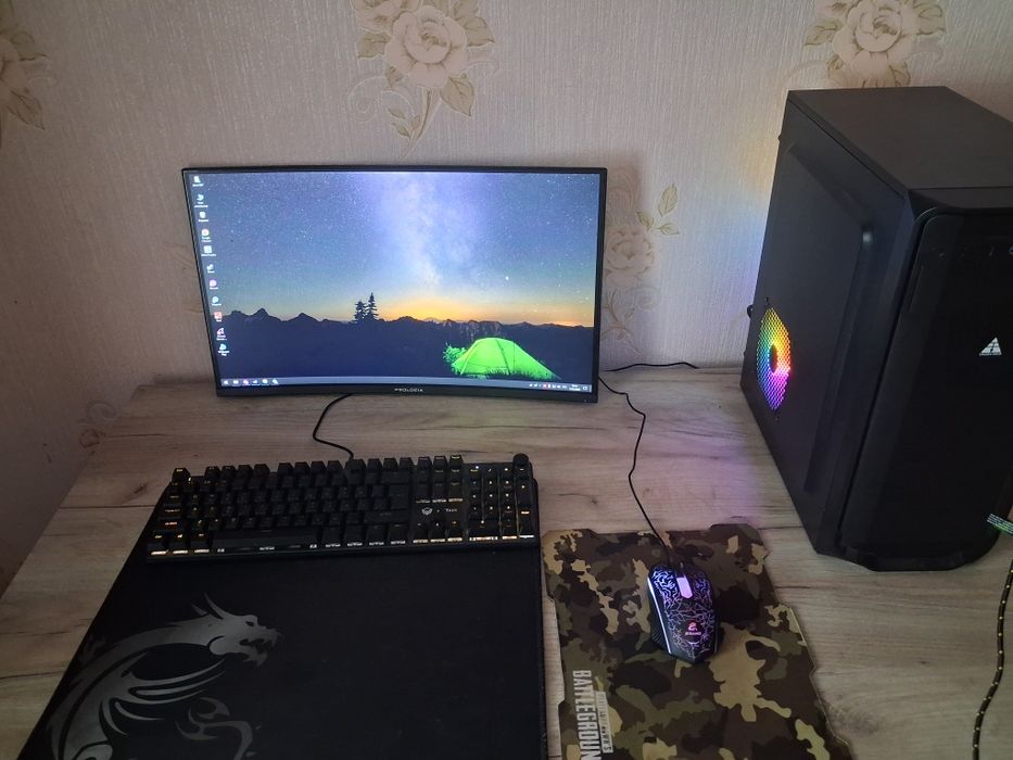 Ігровий комп'ютер.+ Комплект, Rx vega 64 8gb ryzen 5500, ddr4 16gb