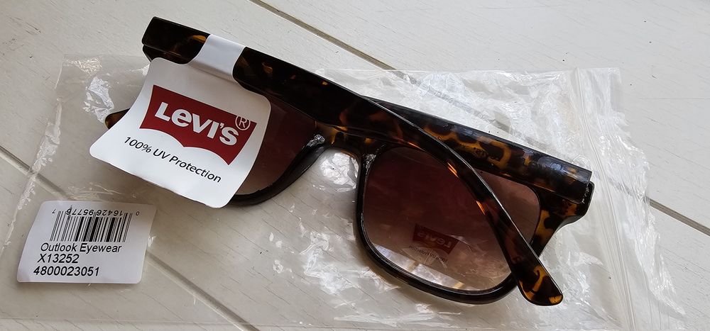 Okulary przeciwsłoneczne Levi's lev298m damskie męskie nowe