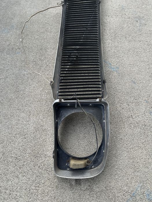 Grelha frontal volvo 140, 142 e 144