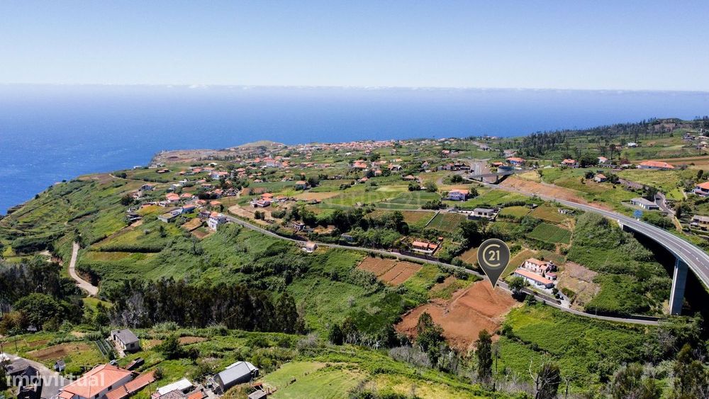 Terreno com projecto Aprovado
