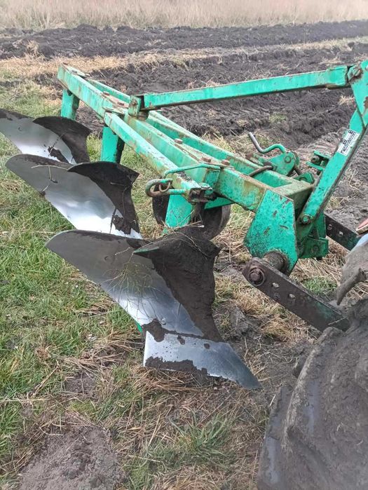 Продам плуг з Польщі