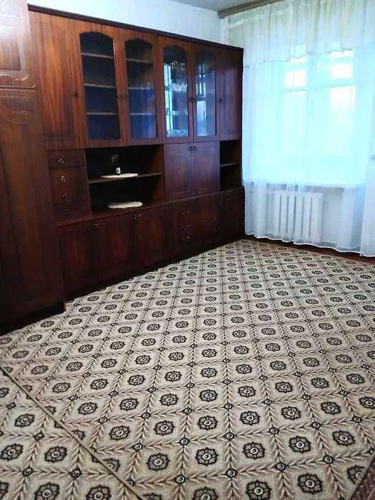 2К квартира на Строителей,24 м. Дарница